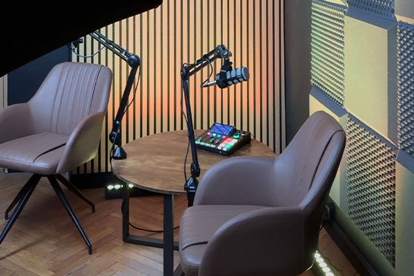 Studio 12