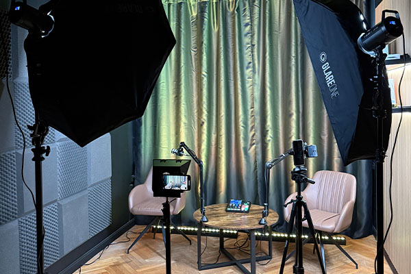 Studio 6